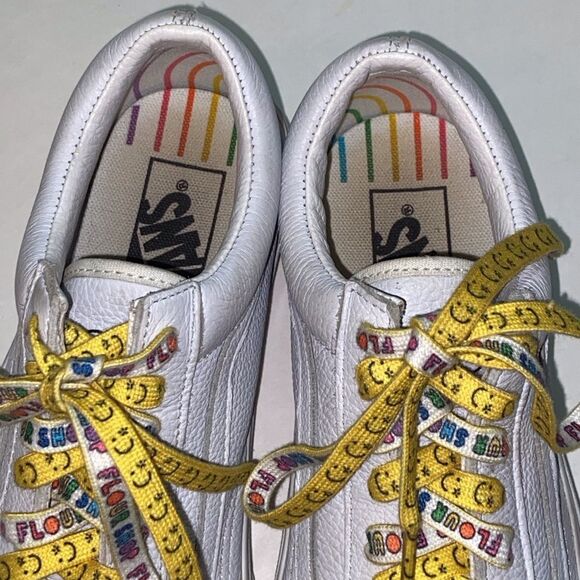 Vans Old Skool Flour Unisex Rainbow Stripe Sneakers Men’s 5.5 Women’s 7.0 Size - Picture 4 of 13